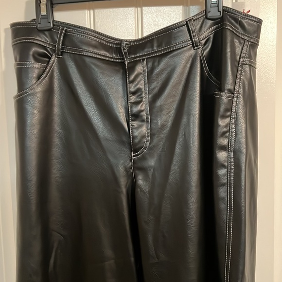 NWT Faux black leather pants with white stitching - Picture 5 of 12